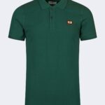 Classic polo neck t-shirt with metal logo