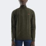 Turtleneck wool knitwear