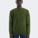 Wool knitwear with knitting details